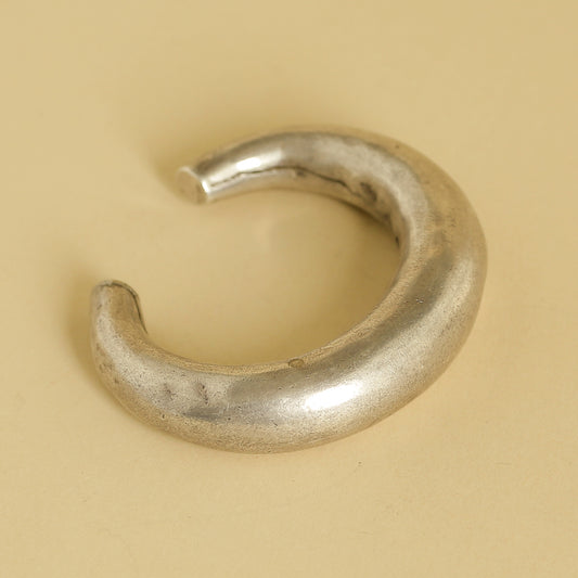 Cow-nose hand made bracelet