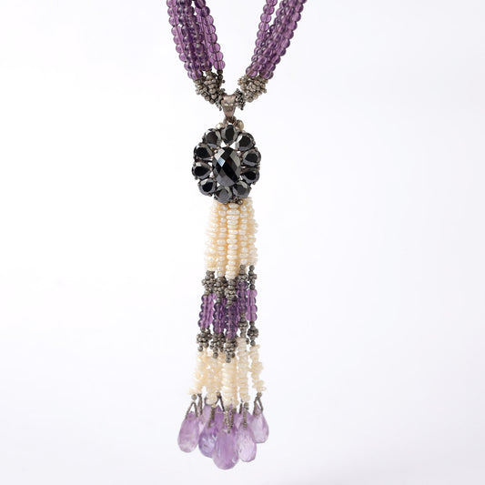 classical chain decorated with amethyst stones and real pearls