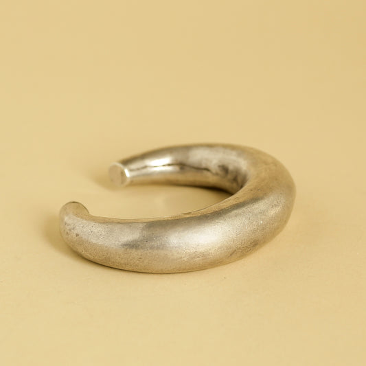 Cow-nose hand made bracelet