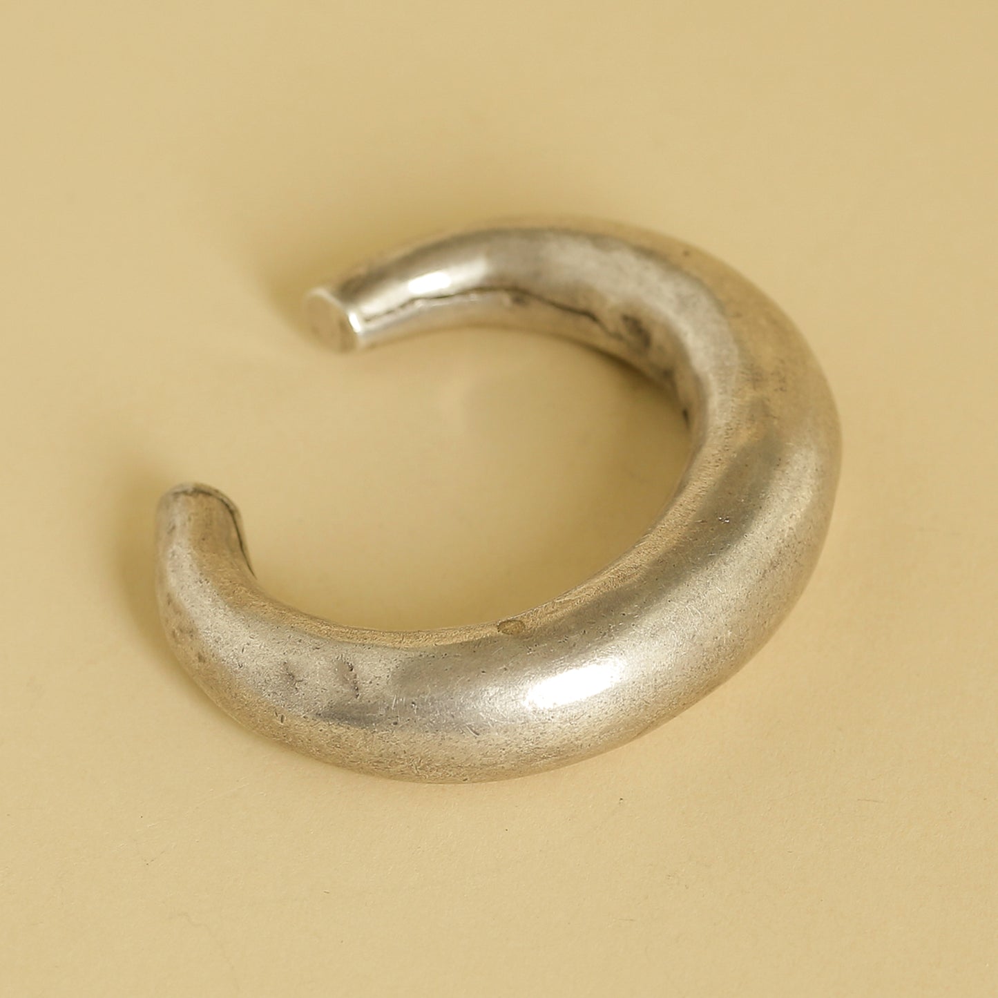 Cow-nose hand made bracelet