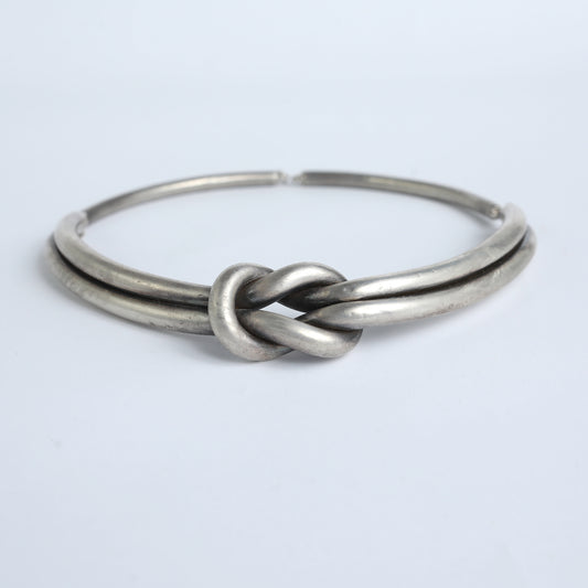 Silver Knot Collar Necklace