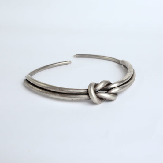 Silver Knot Collar Necklace