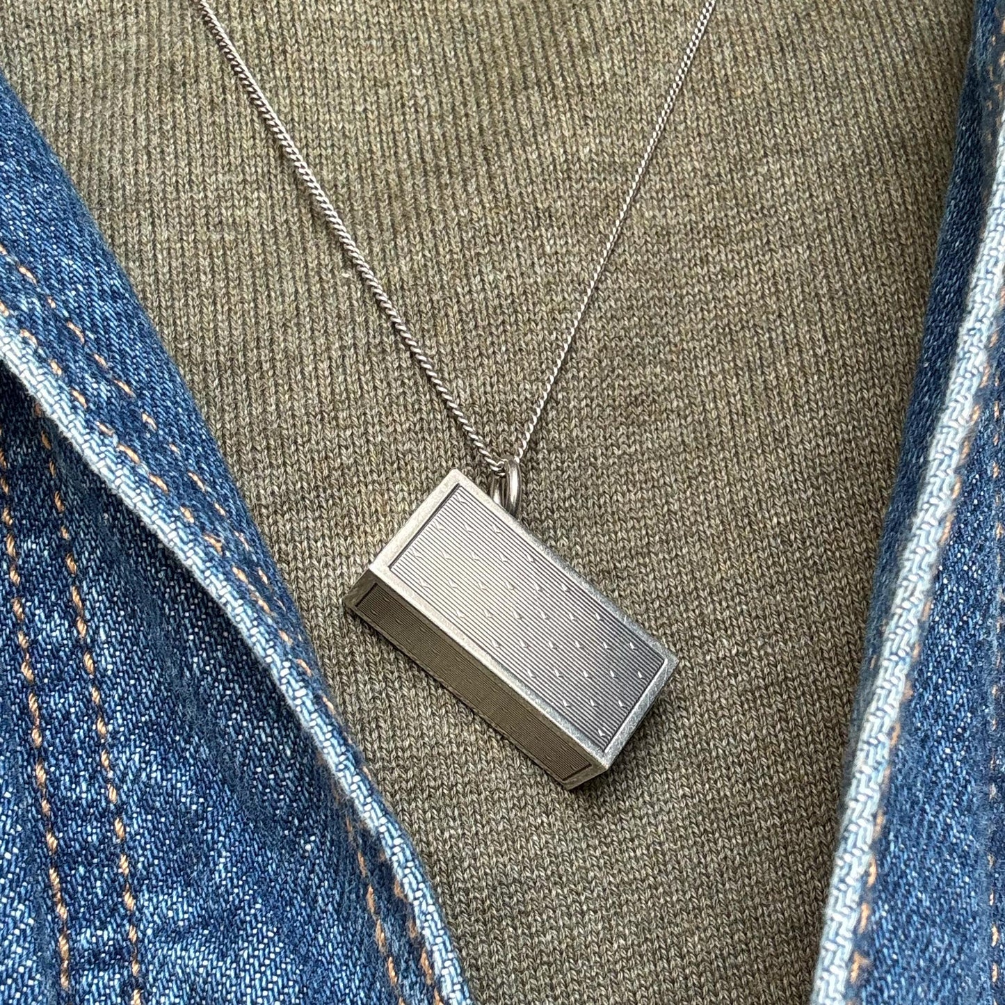unisex pure silver drawer necklace