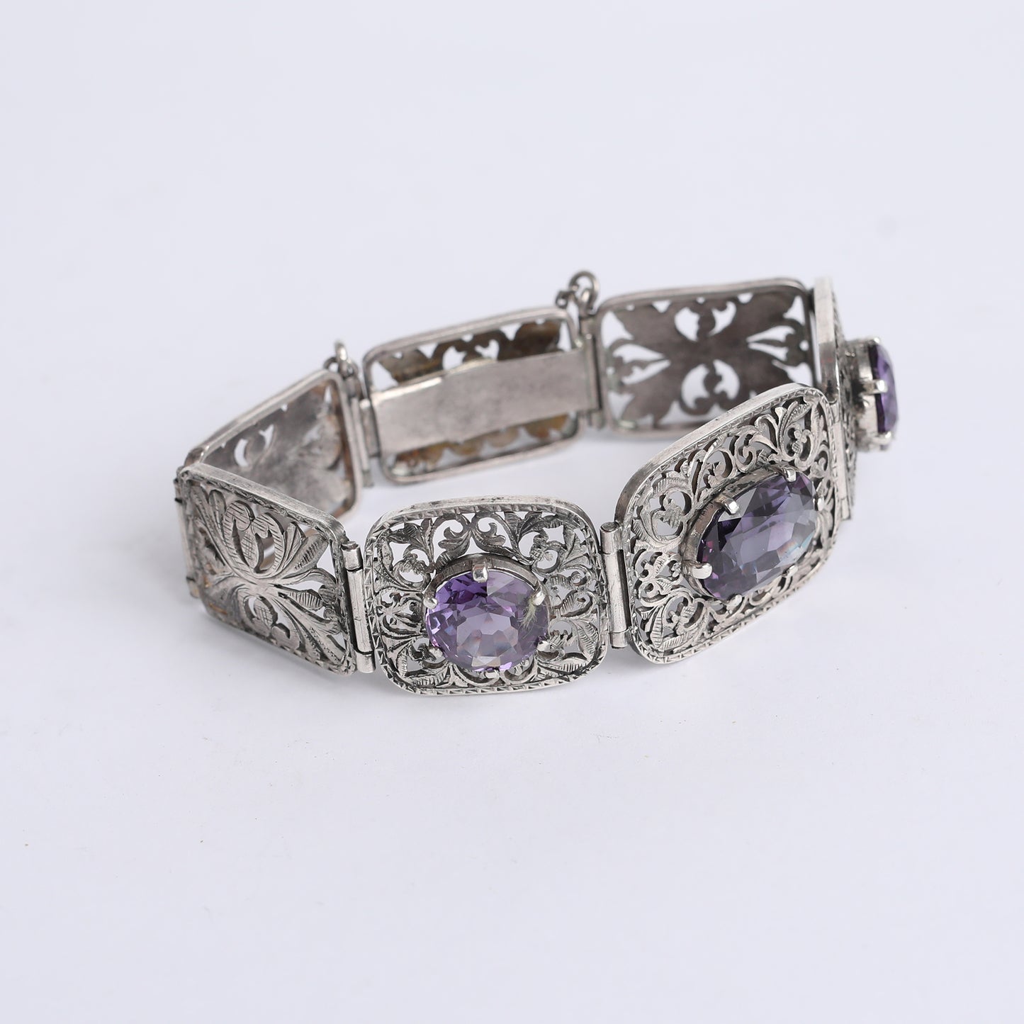 Antique Handcrafted Silver Bracelet with Alexandrite