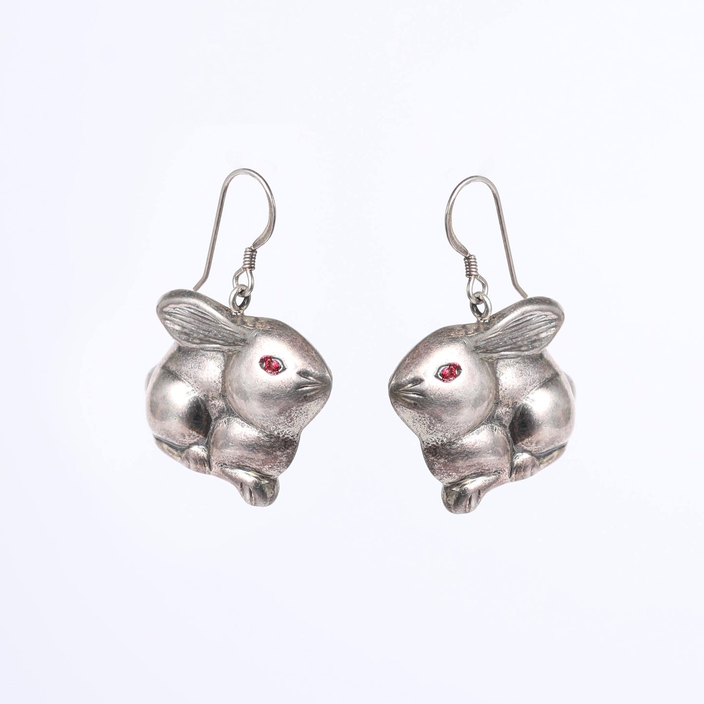Rabbits silver 925 earring with Ruby Stone on the eyes