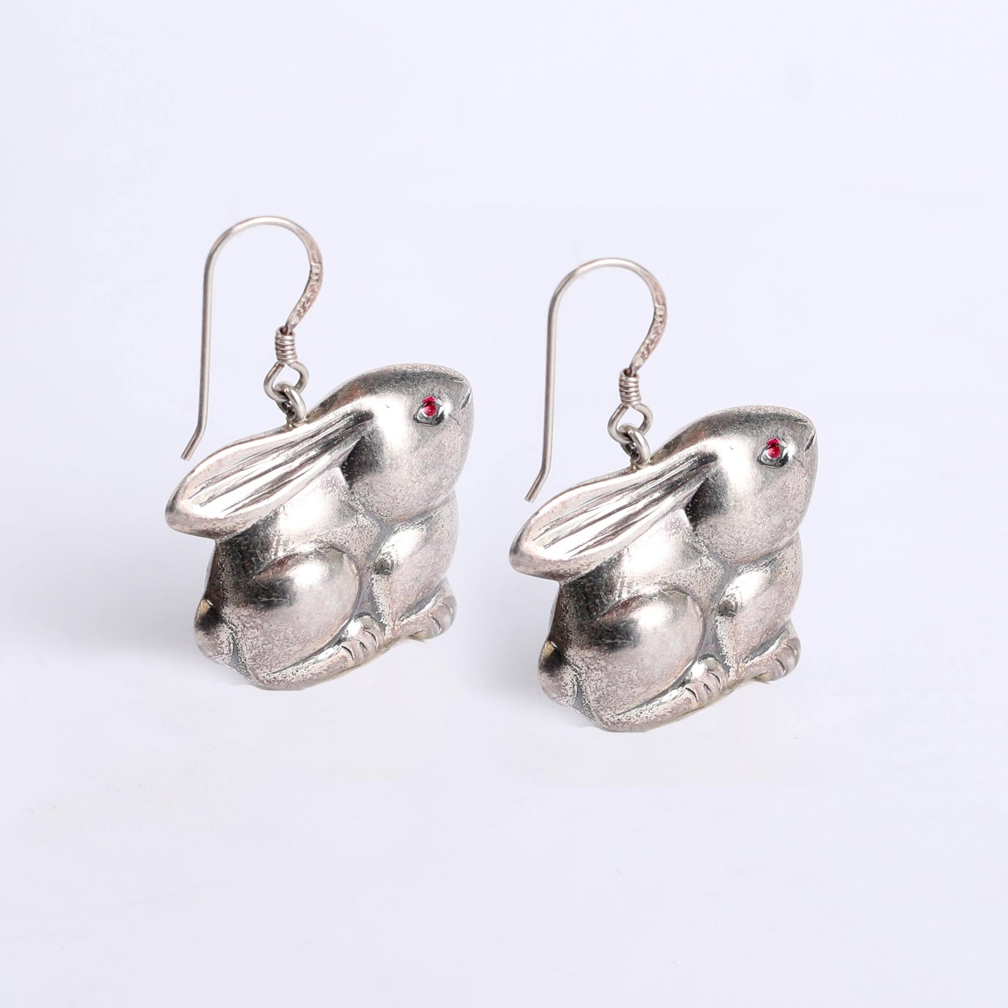 Rabbits silver 925 earring with Ruby Stone on the eyes