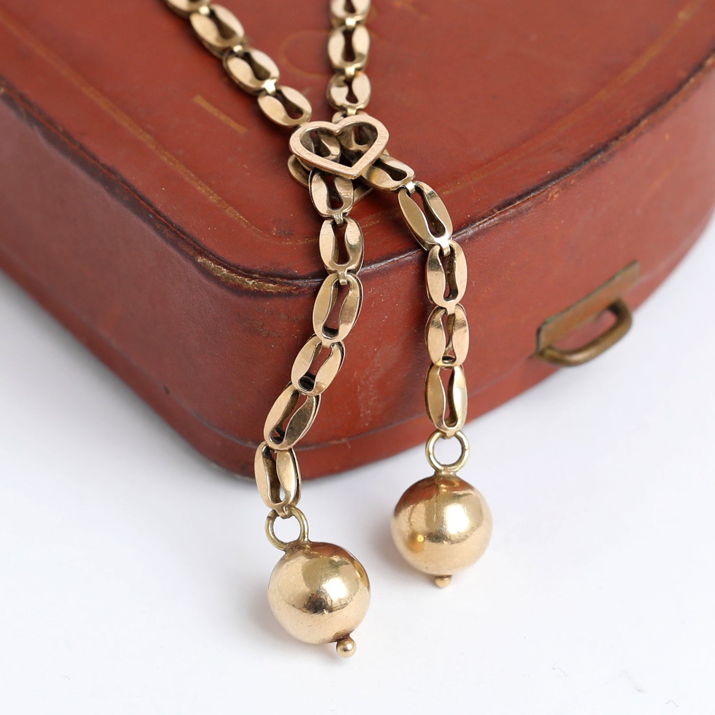 antique Red gold 14k charm nacelles from Iraq