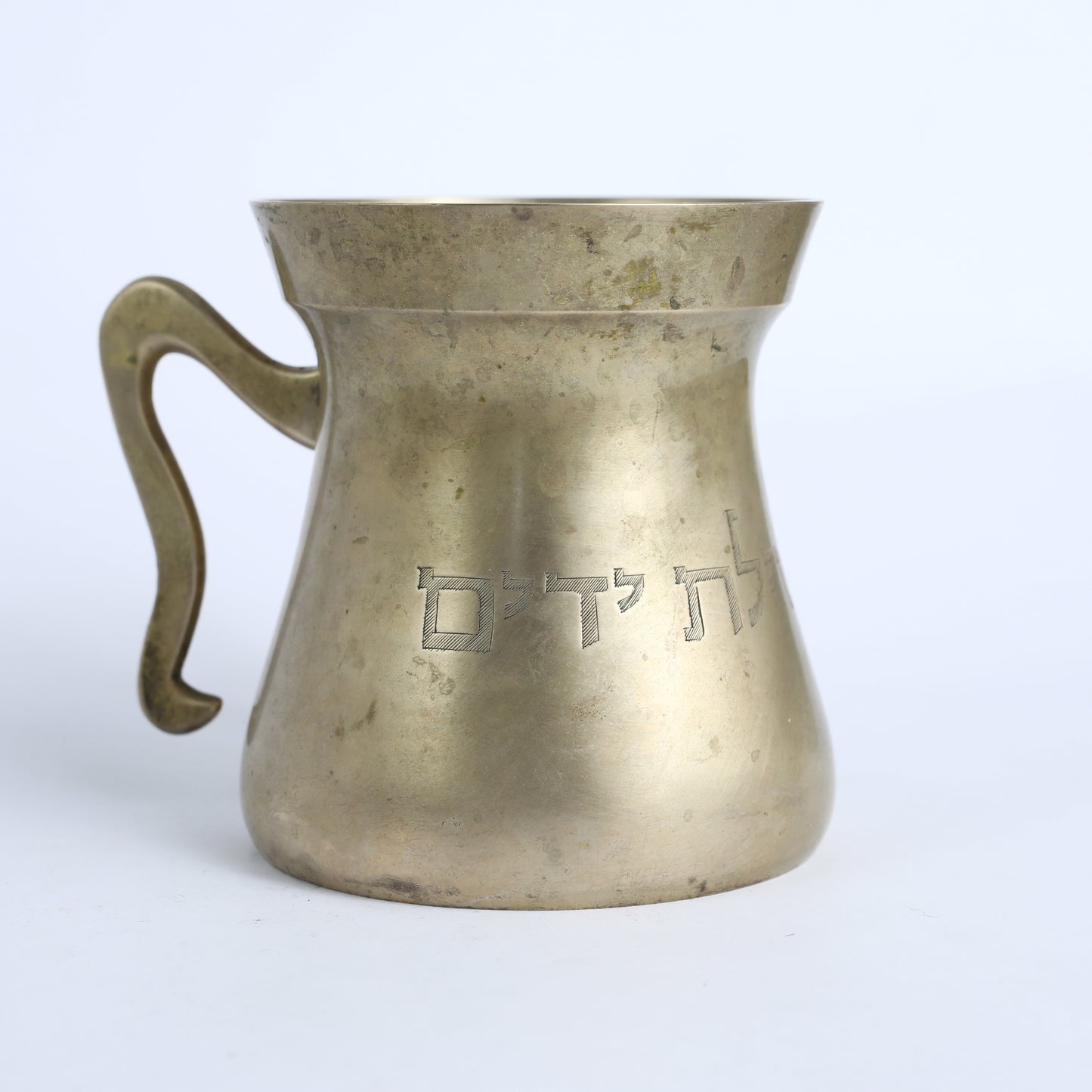 Golden coloured Natla