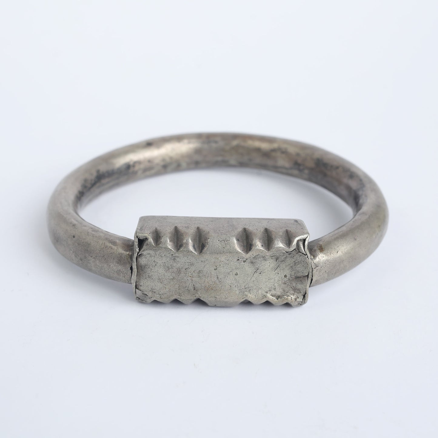 Halhal Silver Bangle